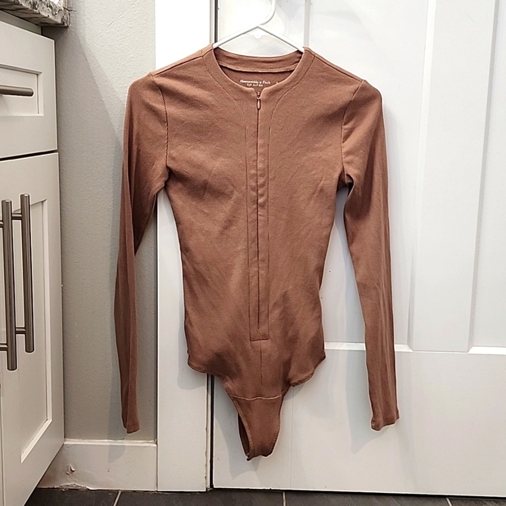 Abercrombie soft A&F ribbed bodysuit